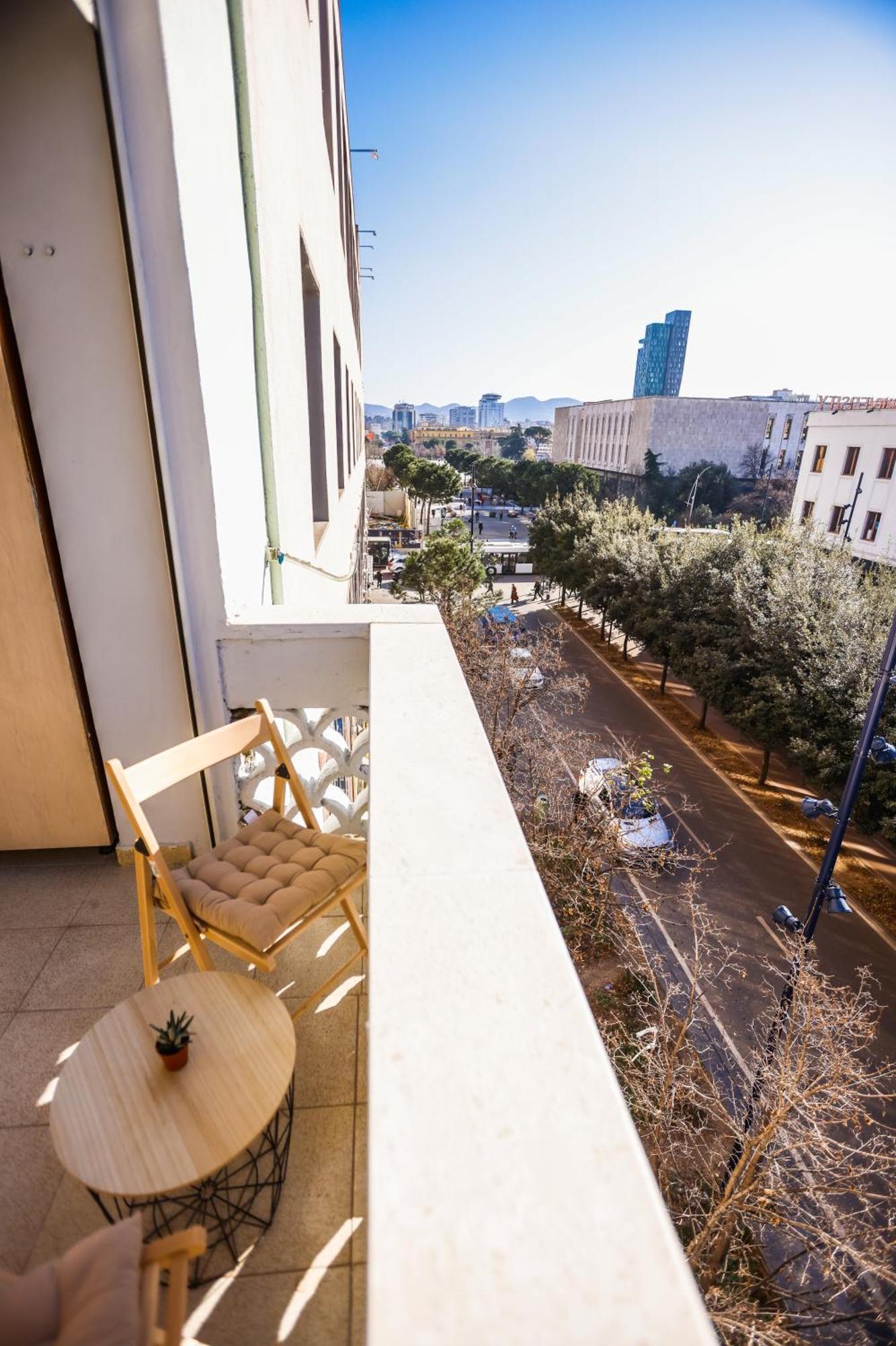 Viewpoint Central Apartment Tirana Kültér fotó