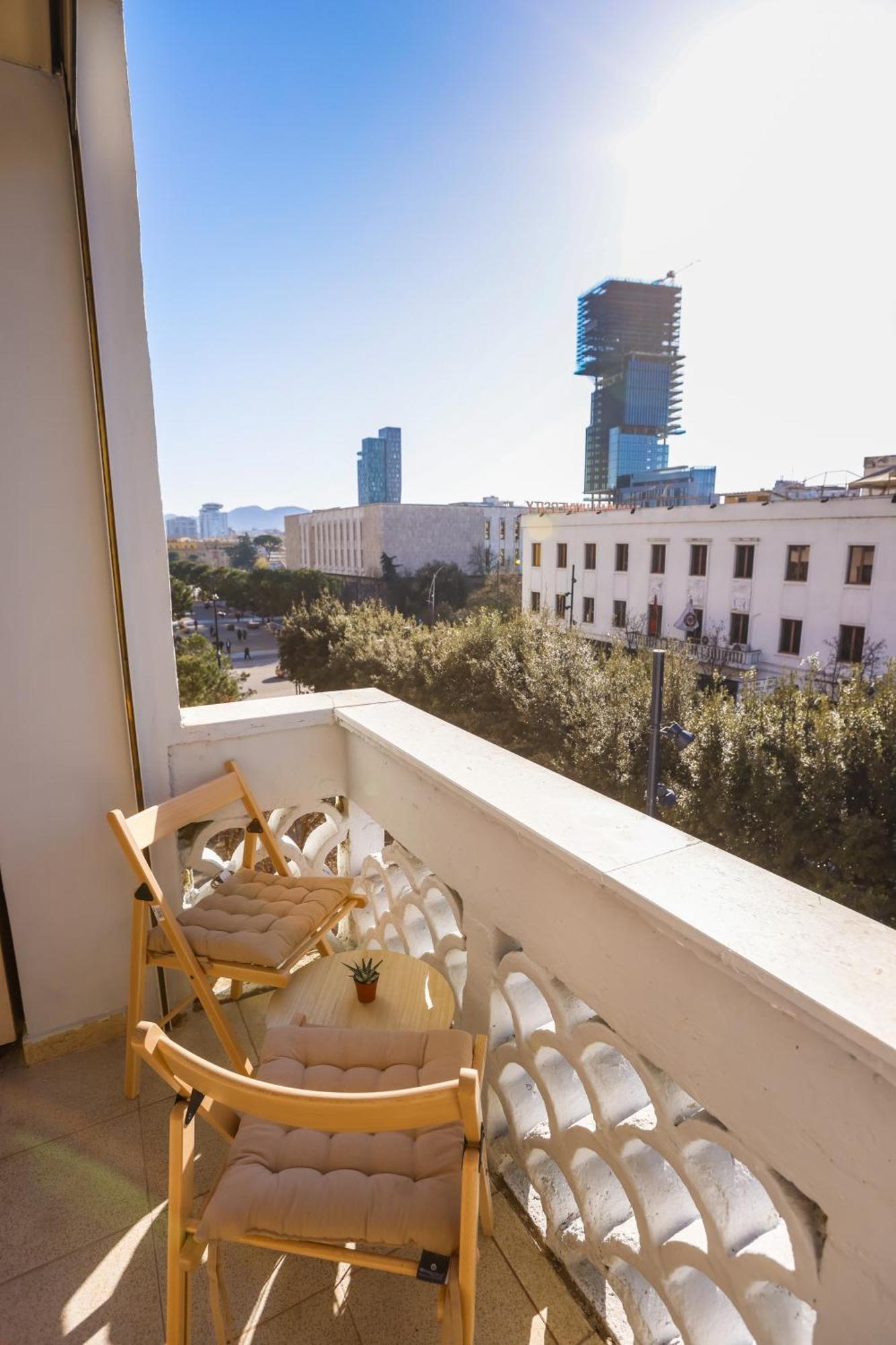 Viewpoint Central Apartment Tirana Kültér fotó